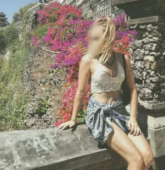 Anita, 20