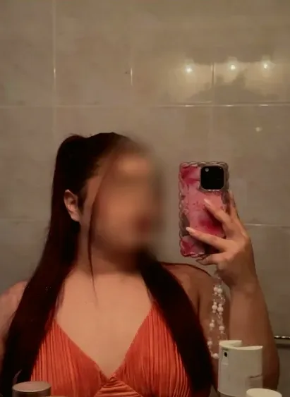 Donátella, 22
