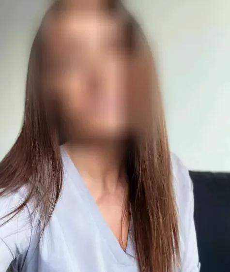 Dorina, 31