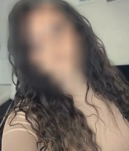 Emma, 35