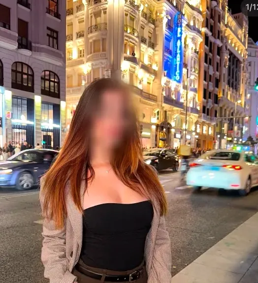 Franciska, 26