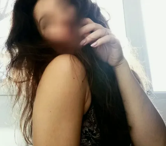 Franciska, 35