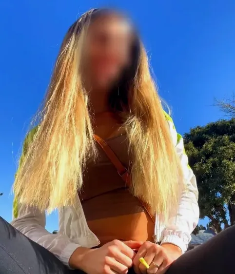 Franciska, 29