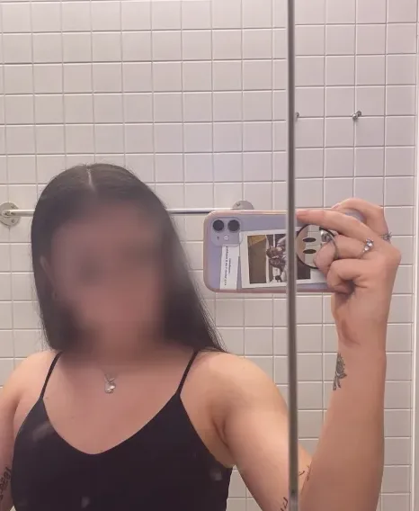 Fruzsina, 26