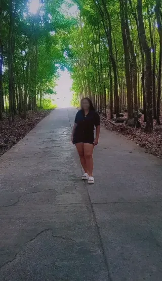 Gabriella, 23