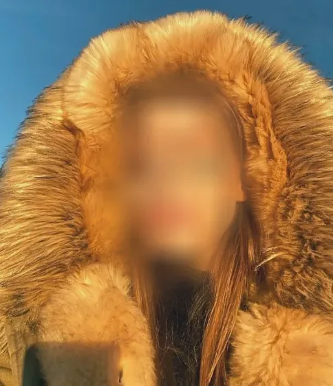 Ildikó, 26
