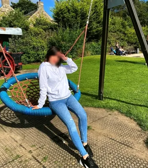 Katalin, 37