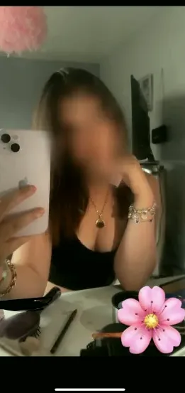 Nikolett, 20