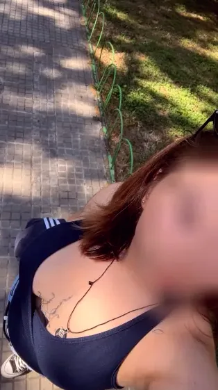 Noémi, 22