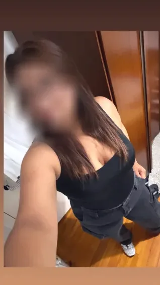 Nóra, 32