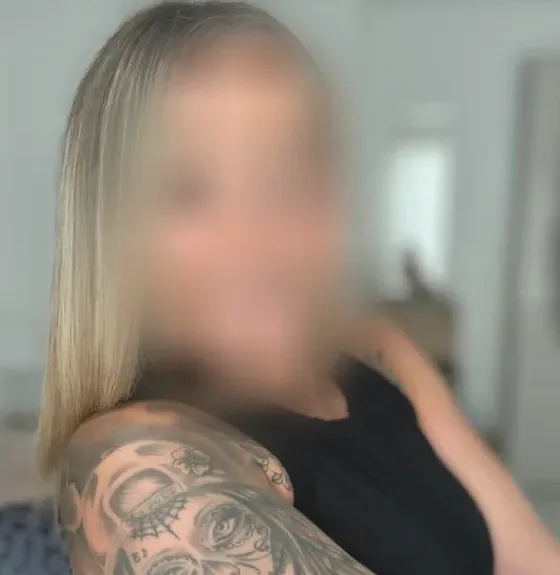 Réka, 36