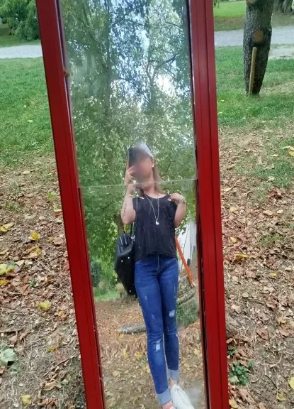 Réka, 27