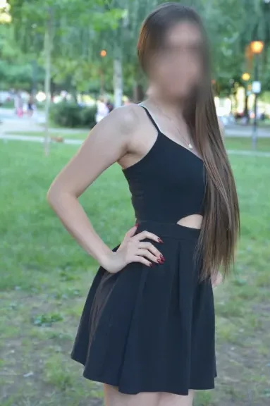 Szabina, 27